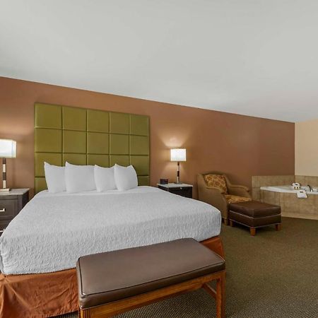 Best Western Plus Country Inn & Suites Dodge City Extérieur photo