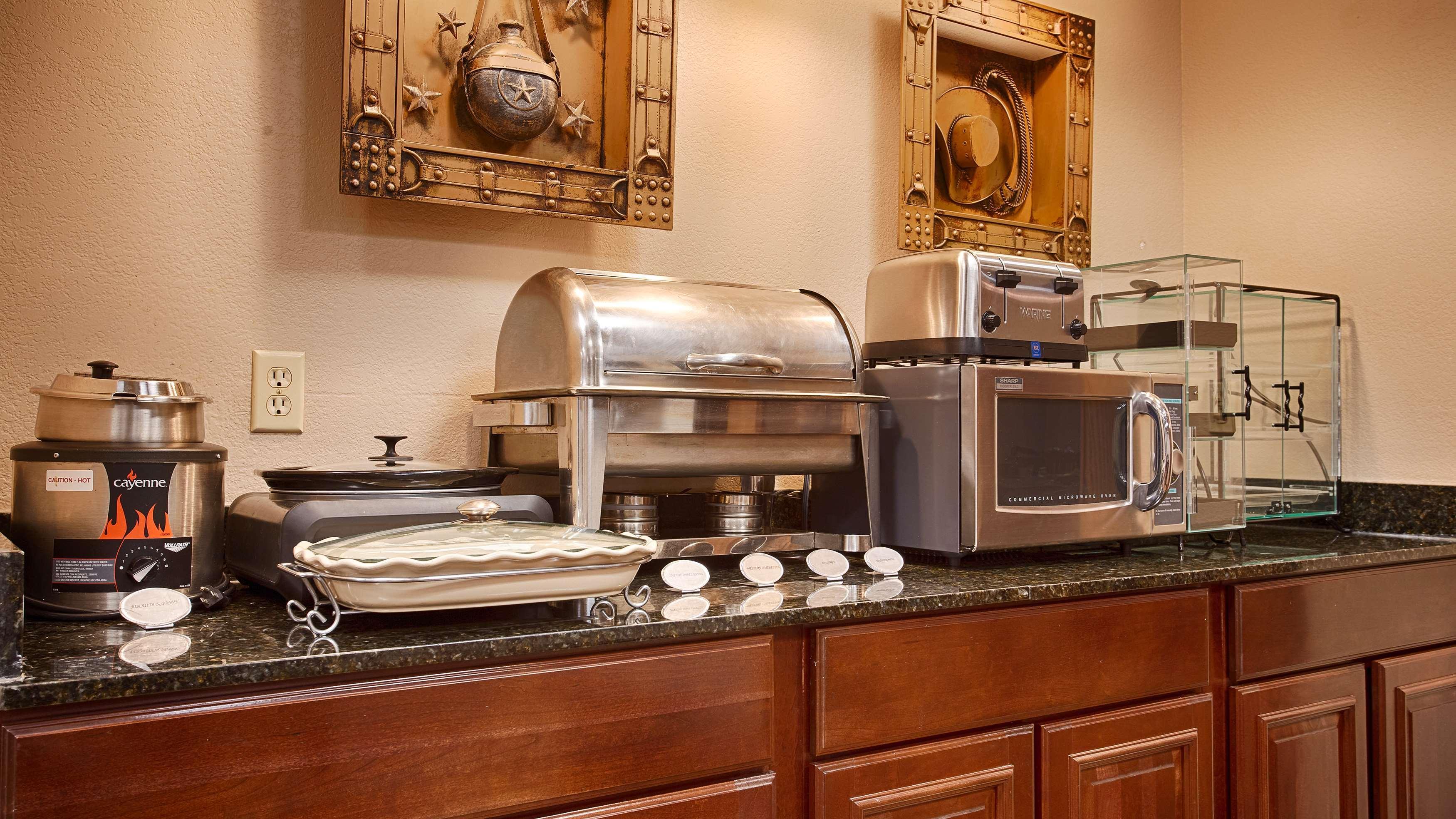 Best Western Plus Country Inn & Suites Dodge City Extérieur photo