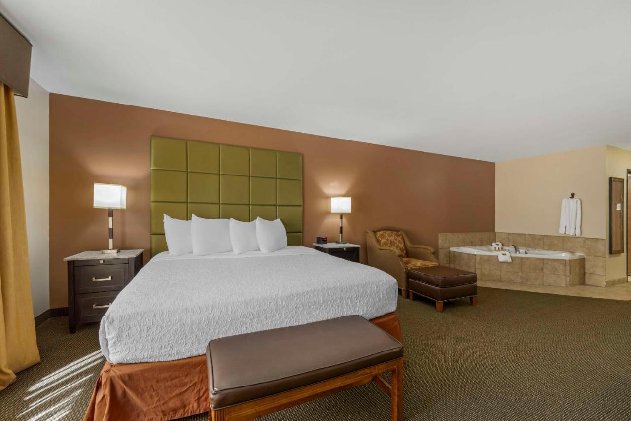 Best Western Plus Country Inn & Suites Dodge City Extérieur photo