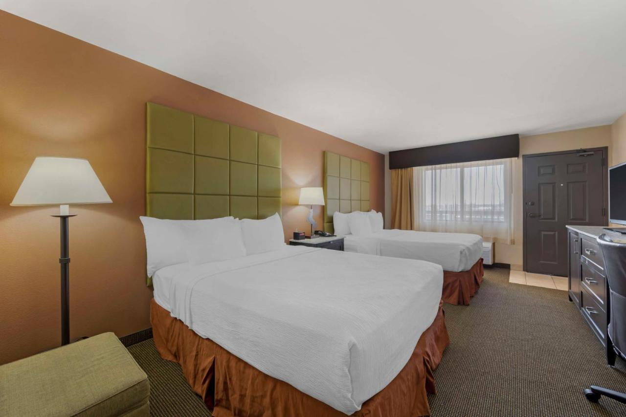 Best Western Plus Country Inn & Suites Dodge City Extérieur photo