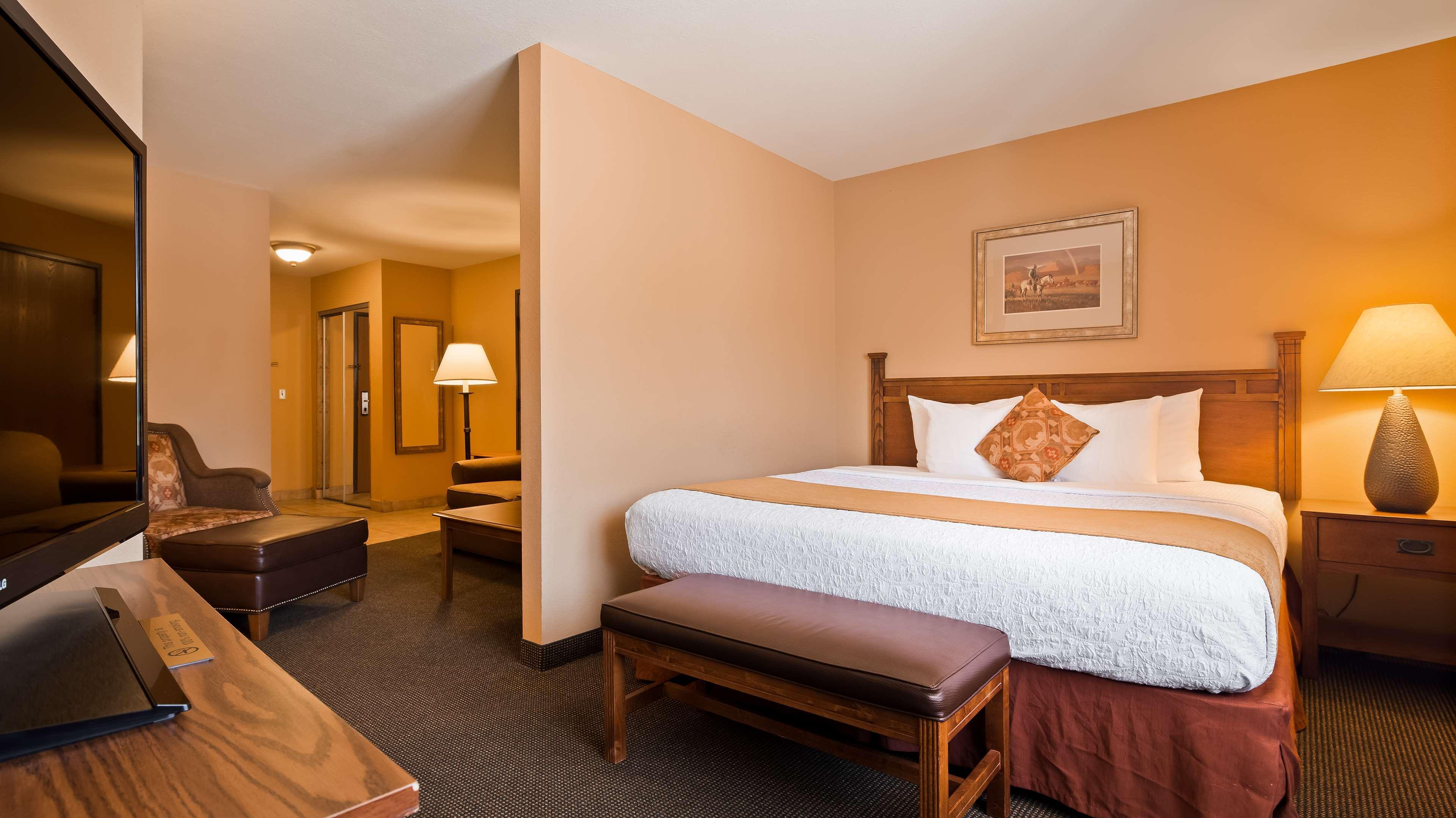 Best Western Plus Country Inn & Suites Dodge City Extérieur photo