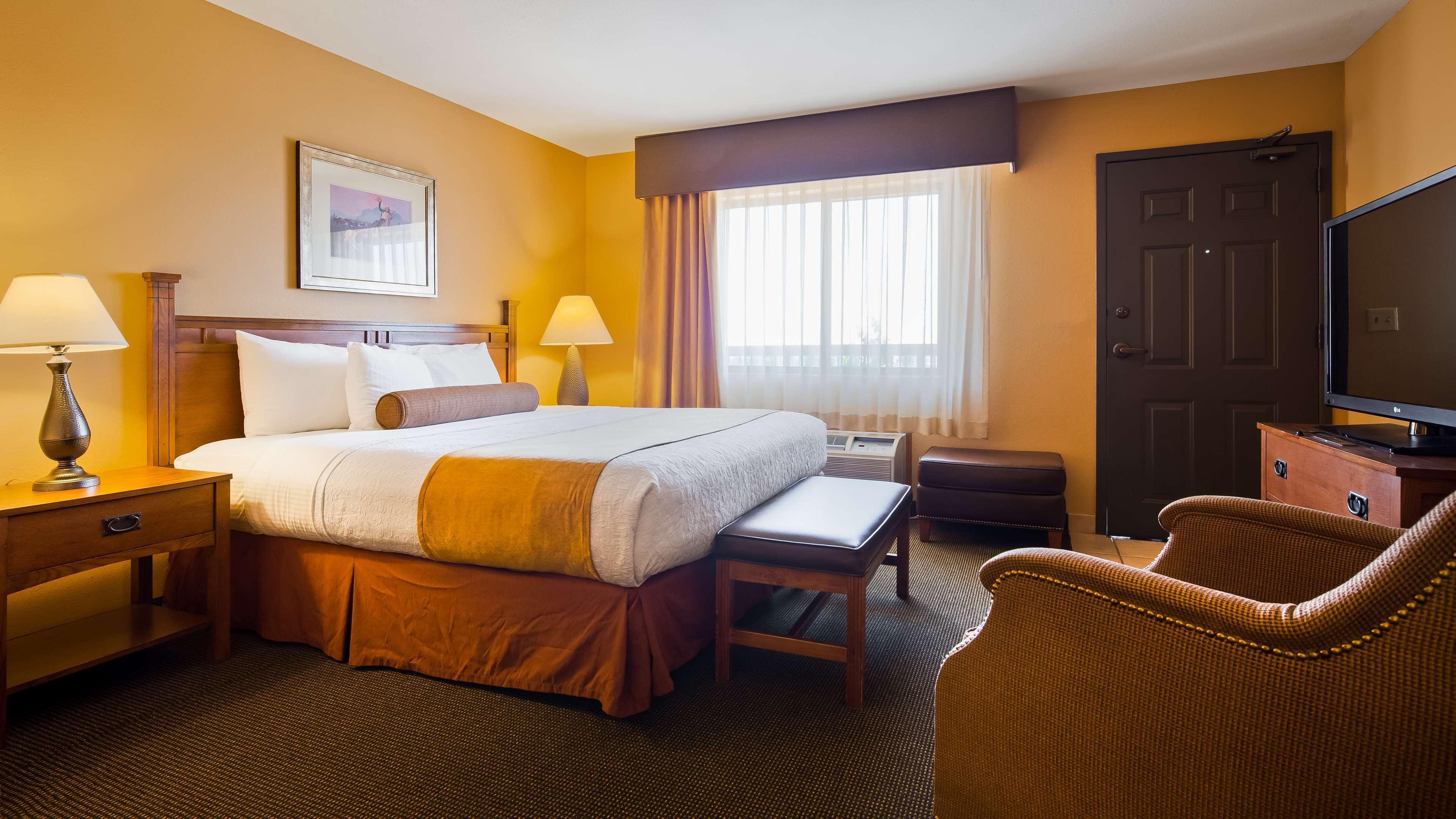 Best Western Plus Country Inn & Suites Dodge City Extérieur photo