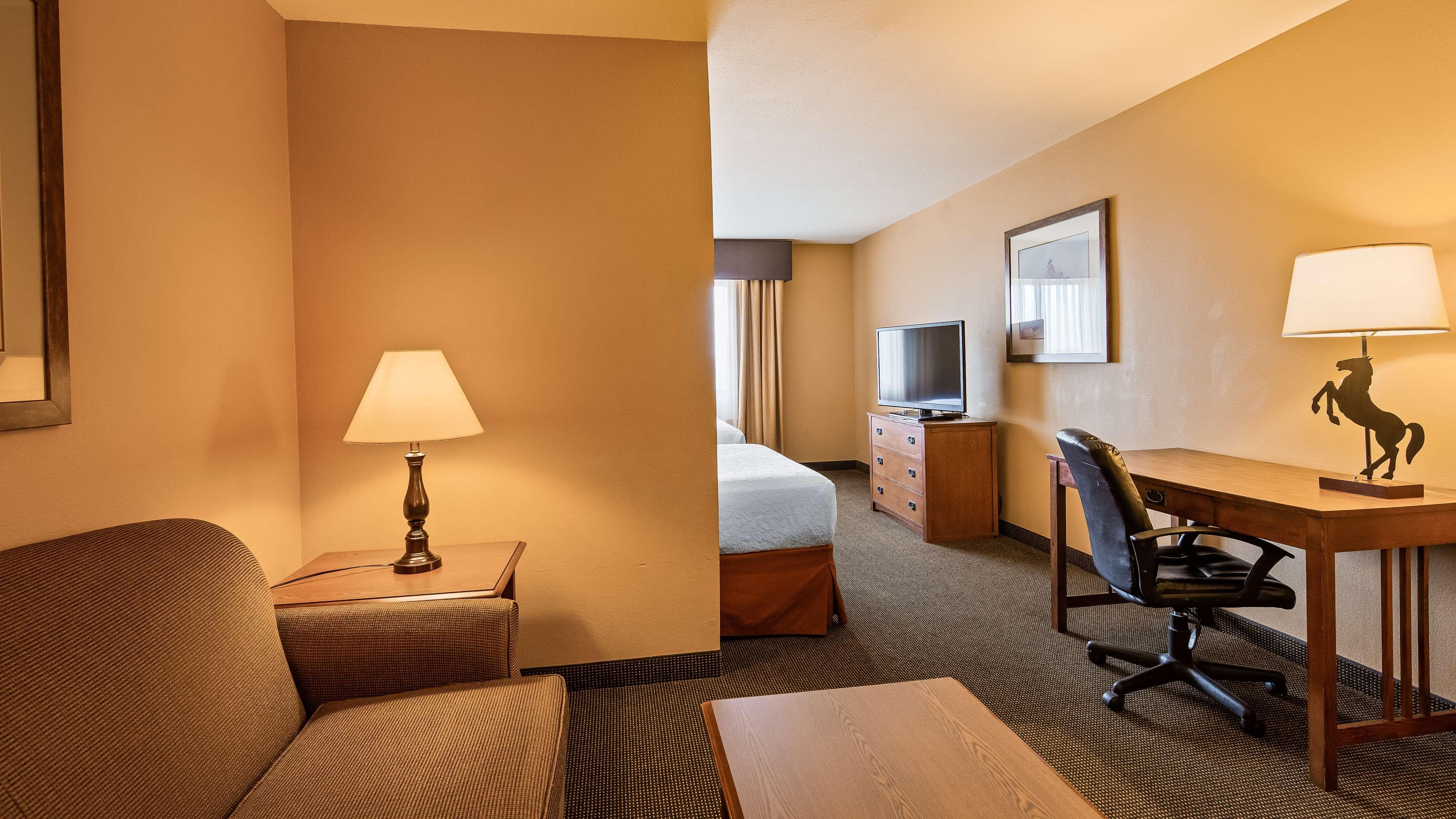 Best Western Plus Country Inn & Suites Dodge City Extérieur photo
