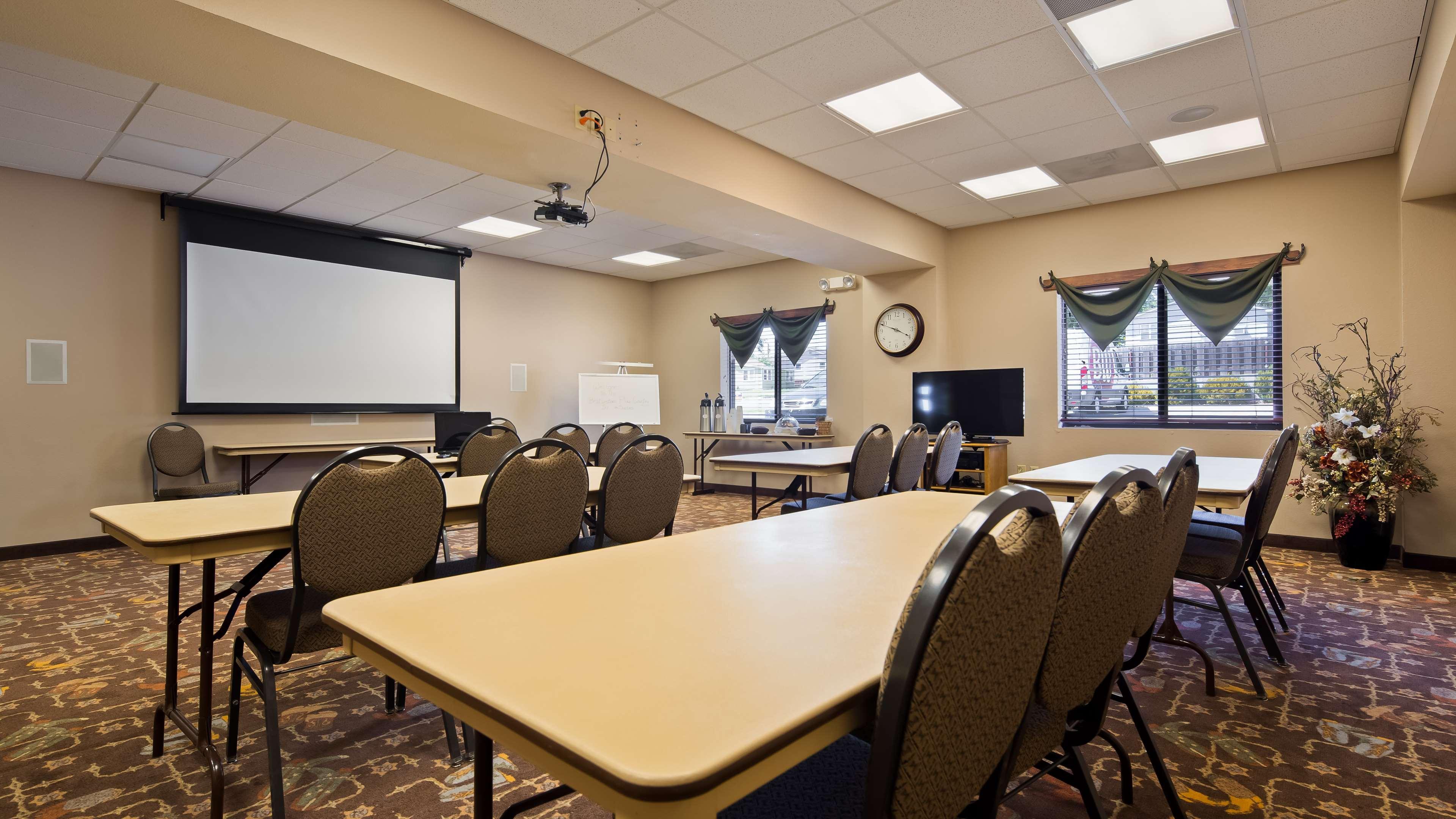 Best Western Plus Country Inn & Suites Dodge City Extérieur photo